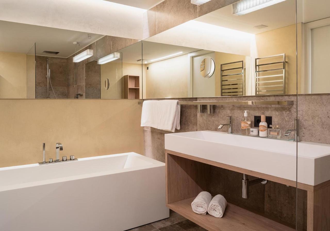 Suiteseven Hotel
