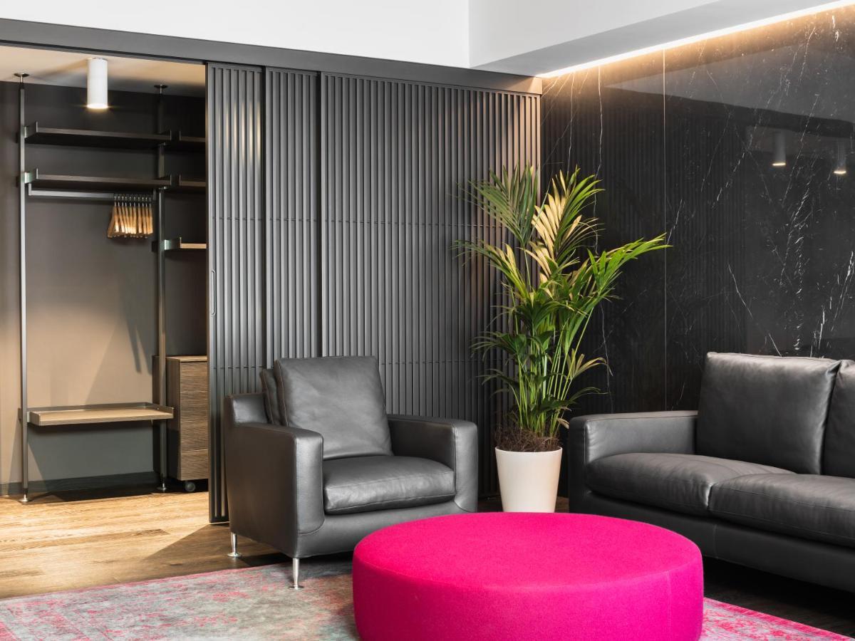 Suiteseven Hotel