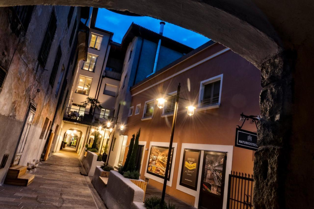 Suiteseven Hotel 4*