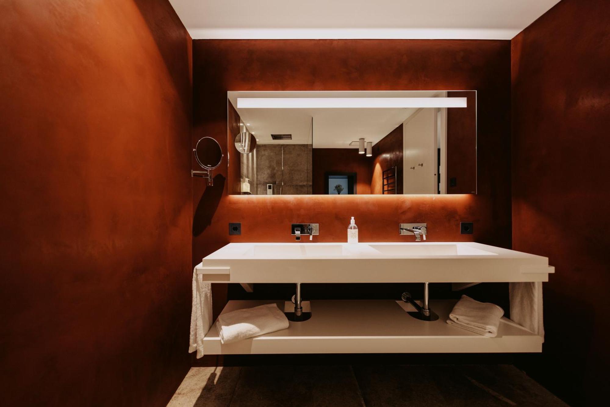 Hotel Suiteseven 4*